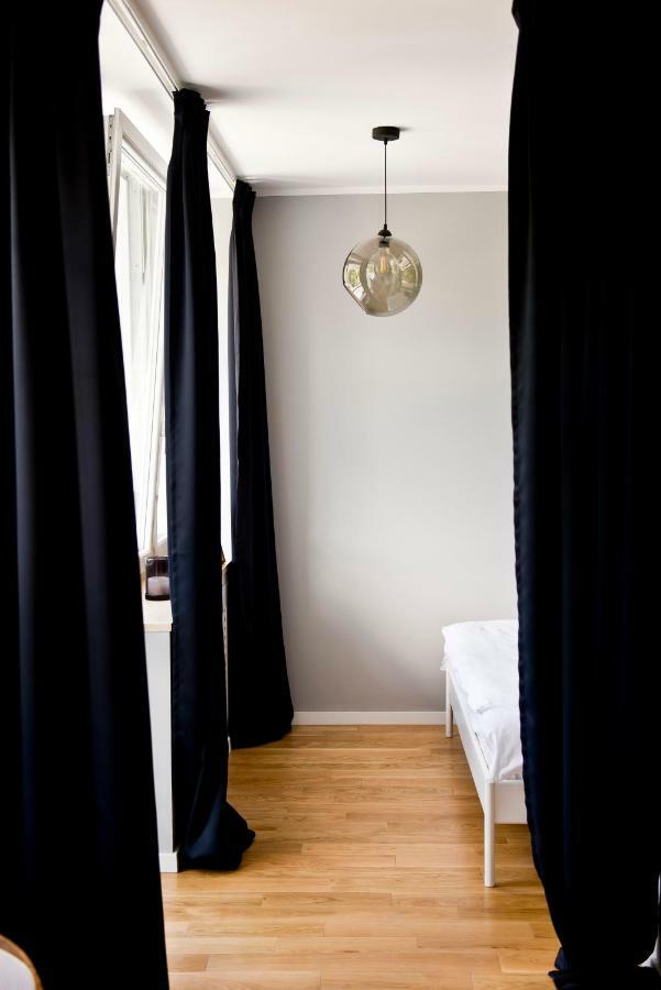Apartament Powisle With Balcony วอร์ซอ ภายนอก รูปภาพ